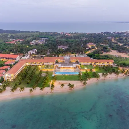 Amaya Beach Passikudah