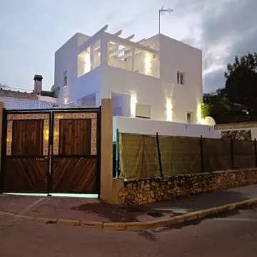 Alhamar House with Private Pool