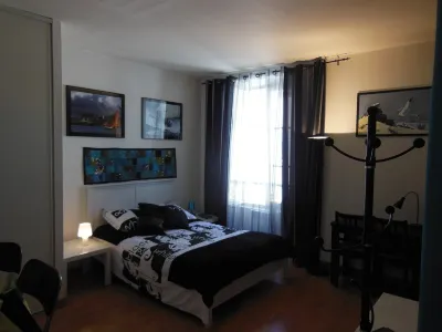 Studio  Hyper Center Between Old Port and Beach