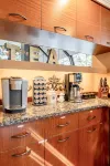Lake front Glass house with Private Dock/Lake access/Kayak/Paddle board