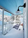 Charming Cottage steps to restaurants, shops & slopes