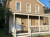 Welcome to happy home Oswego 5 bedroom to bathroom house with WiFi and AC Hotels in Oswego