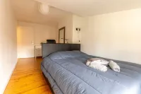 Le Grand Pirou Lumineux Halte Auvergne Hotels in Thiers