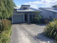 Delightful Family Home near Sovereign Hill with lots of space!