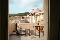 Charming village retreat near beach/vineyards Hotels in Le Beausset