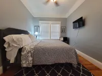 MODERN TWO BEDROOM HOME! Hotels near Publix Liquors at Oakbridge Centre