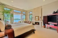 Villa Bahia Your Waterfront Private Beach Retreat in Beautiful Carlsbad
