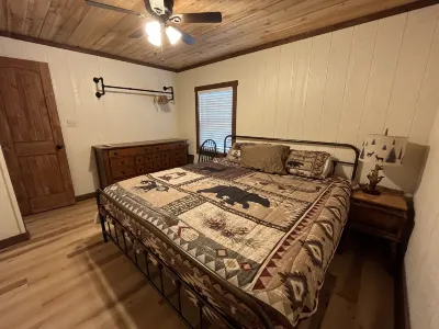 Cross Timbers Country Cabin #2 WinStar 골프 클럽 & 아카데미 주변 호텔