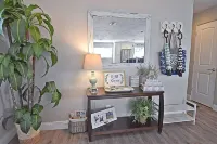10 minute WALK to the BEACH - Renovated!
