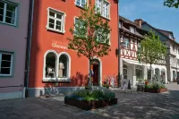 Small apartment with balcony in the heart of Überlingen Hotel in zona Kaiserbrunnen Überlingen