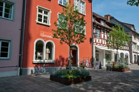 Small apartment with balcony in the heart of Überlingen