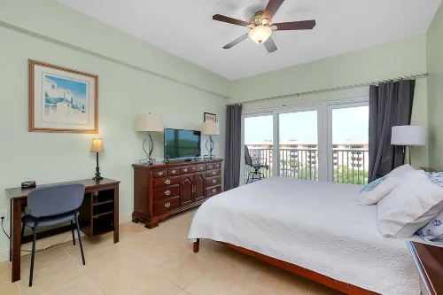 Sunset Views & Easy Beach Access