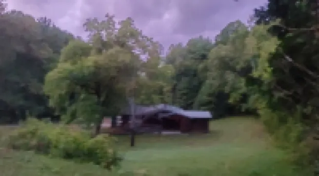 Lakeview Lounge. 3 bedroom cabin surrounded by national forest.