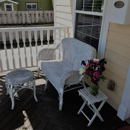 Location, Location, Location! Close to Beach, Marina, & Downtown!