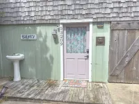Cozy Oceanside Suite in Frisco!