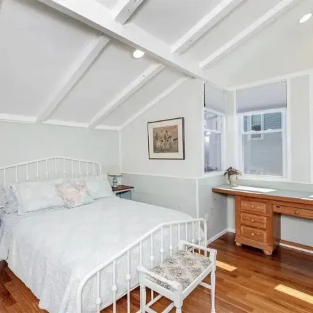 3BR/2 BA Harborside Home · Fenced Backyard+Grill · Ocean Views
