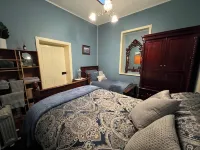 Old Barossa Valley Inn & Bakery House..Get it allWalk to”Gather Round Hotels in Lyndoch