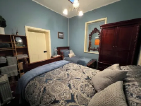 Old Barossa Valley Inn & Bakery House..Get it allWalk to”Gather Round Hotels in Lyndoch