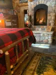 Cozy cabin gas fire place  heated floors perfect for snowmobiling  on trail 51