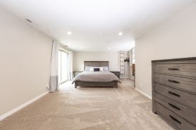 Ski & Hiking l Summer Pool l King Beds l Large Apartment l Mountain Views