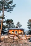 Sunflower Cabin- Mountain Views- Hot Tub