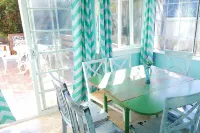 5 Minute Walk to Beach! 3 Br 2 Bath Gorgeous Private Classic California Bungalow