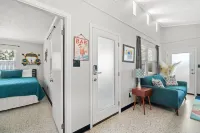 Lazy Dayz - Bid-A-Wee 2 bed\2 bath , 1 block from PRIVATE BEACH