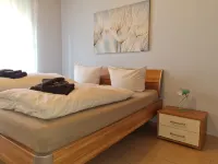 gemütliche FeWo mit eigener Terrasse - nur 3 Gehminuten zum Strand