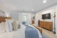 4BR 4BA Osterville home with pool, hot tub, game room-minutes from the beach!