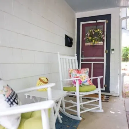 Charming home steps away from Main Street Hudson and Western Reserve Academy