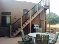 Peace calling? Stargaze on Roof Deck, Red Rock Views to Relax, Sip & Enjoy!