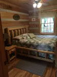 Your Mayberry Get-a-Way Cabin- Only 6 Miles from Downtown Mount Airy