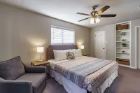 Located between Dripping Springs and Bee Cave - very private with amazing views Hotels near Family Business Beer Company