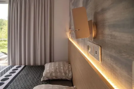 Village de Gîtes Avec Piscine/fitness. Animaux OK. Pêche et Baignade a 50m Отели в г. Дё-Севр