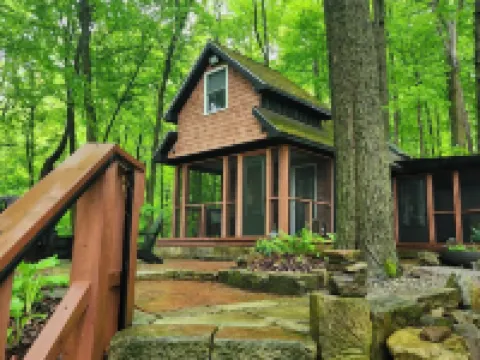 Luxury Romantic Retreat w/ Hot Tub, Cabin in Woods, Winter Wonderland w/Firepit Hotels in Washington Township
