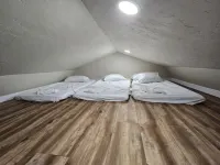 Sunset Ranch Cottage with Views