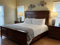 4 Bedroom Townhome in Rock Barn Golf & Spa Hotels in Clines