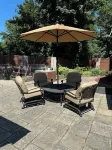 A Hidden Gem! Cozy Cottage with huge Pool & Garden! 8 guest - 4 bedrooms-2 baths - Country Houses