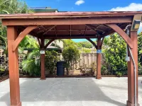 Kalama Terrace Renovated Retreat, Centrally Located with AC!