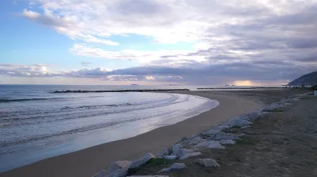 Beautiful residence residence Mesa del Mar on the ground floor at 500 m. from the sea Отели рядом с достопримечательностью «Tiki Bar»