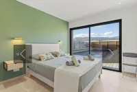 Villa 14 Personnes, Piscine Chauffee 13x4 , Proche DES Plages Hotels in Lecci