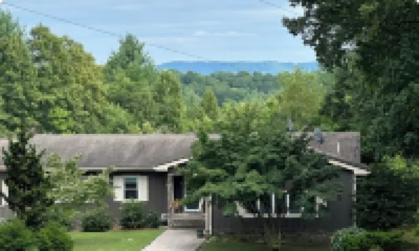 Newly remodeled apartment in a serene setting!