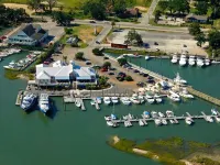 Sunnyside Villa-Free Beach Pass! 2 King Bedrooms, Garage, Near Marshwalk! Hotels in Murrells Inlet