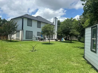 Spacious 3/ 21/2 house 24 min drive to Austin downtown Hotels near Ruffles & Rust
