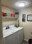 Newly renovated, music-themed home! Pet-Friendly! Only 2 minutes from I-40!