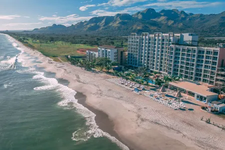 Radisson Riviera Panama Отели в г. Чаме