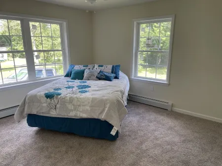 Troy House, Country Get Away, w fire-pit, rec & game rm, many small ponds nearby