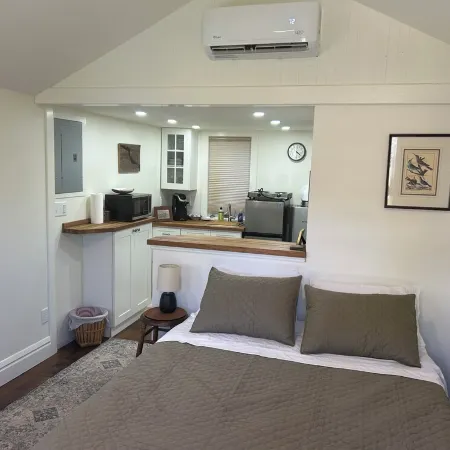 The Alton House - Come experience tiny house living in beautiful Pepin!