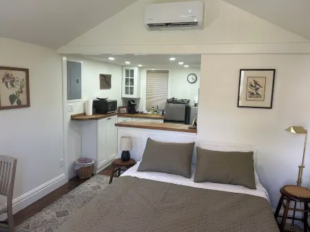 The Alton House - Come experience tiny house living in beautiful Pepin!