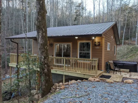 Deep Creek Hideaway Near the Smoky Mountain National Park